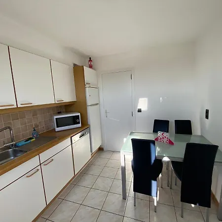 Love Time Apartment
